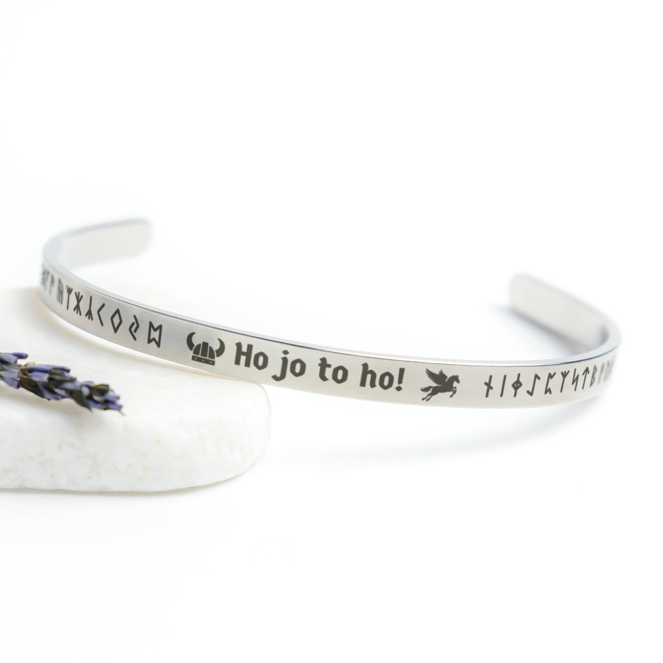 Ride_of_the_Valkyries_Cuff_Bracelet_Silver_Lifestyle_03_Mockup.png